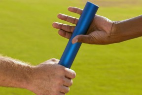 JackeyLove重要时刻重返赛场，利物浦带队取胜！再创辉煌时刻-爱游戏在线